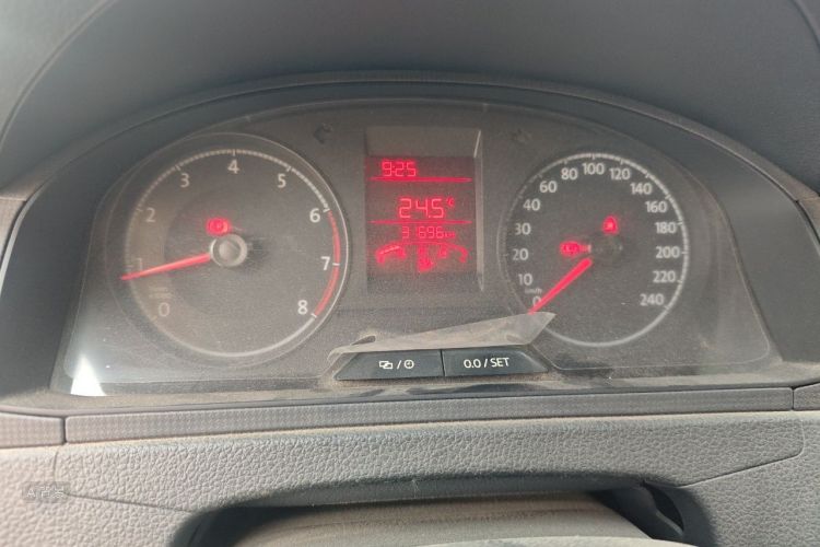 Volkswagen Santana 2018 car image #14