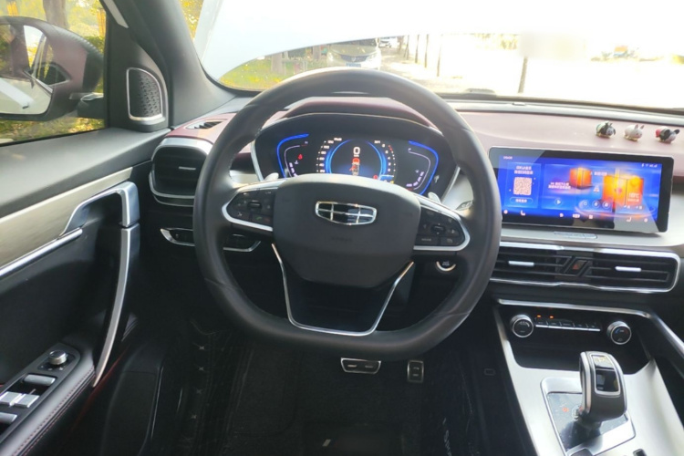 GEELY Coolray 2021 #11 GEELY Coolray 2021 car image #11