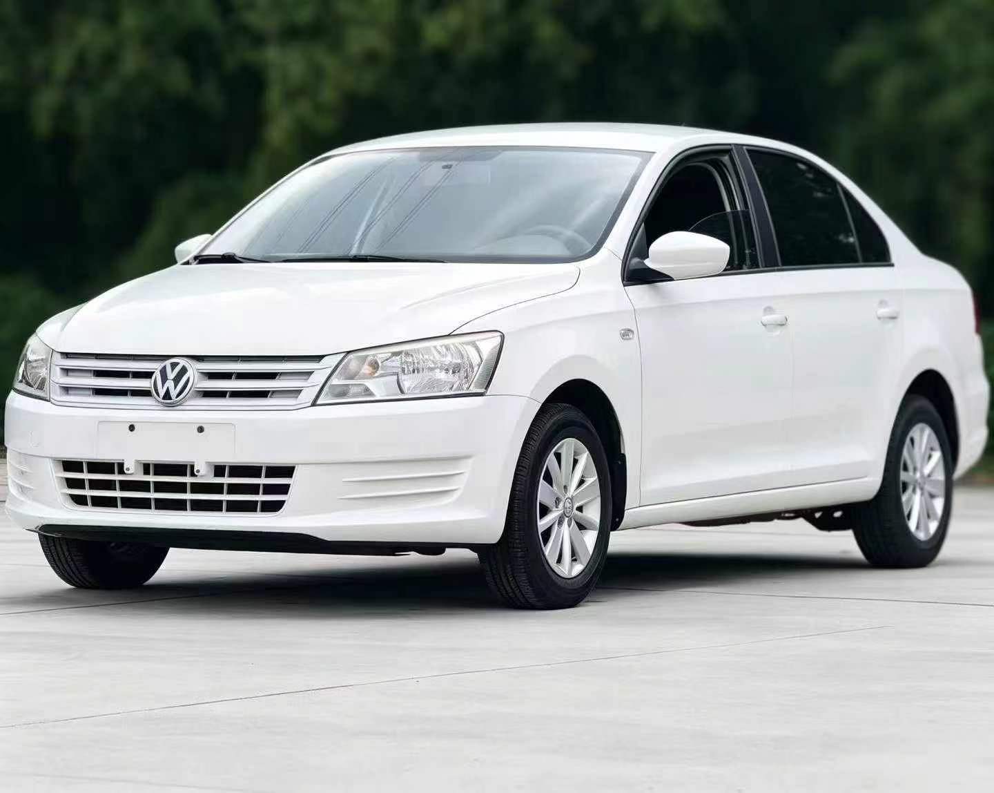 Volkswagen Santana 2014 car image #2