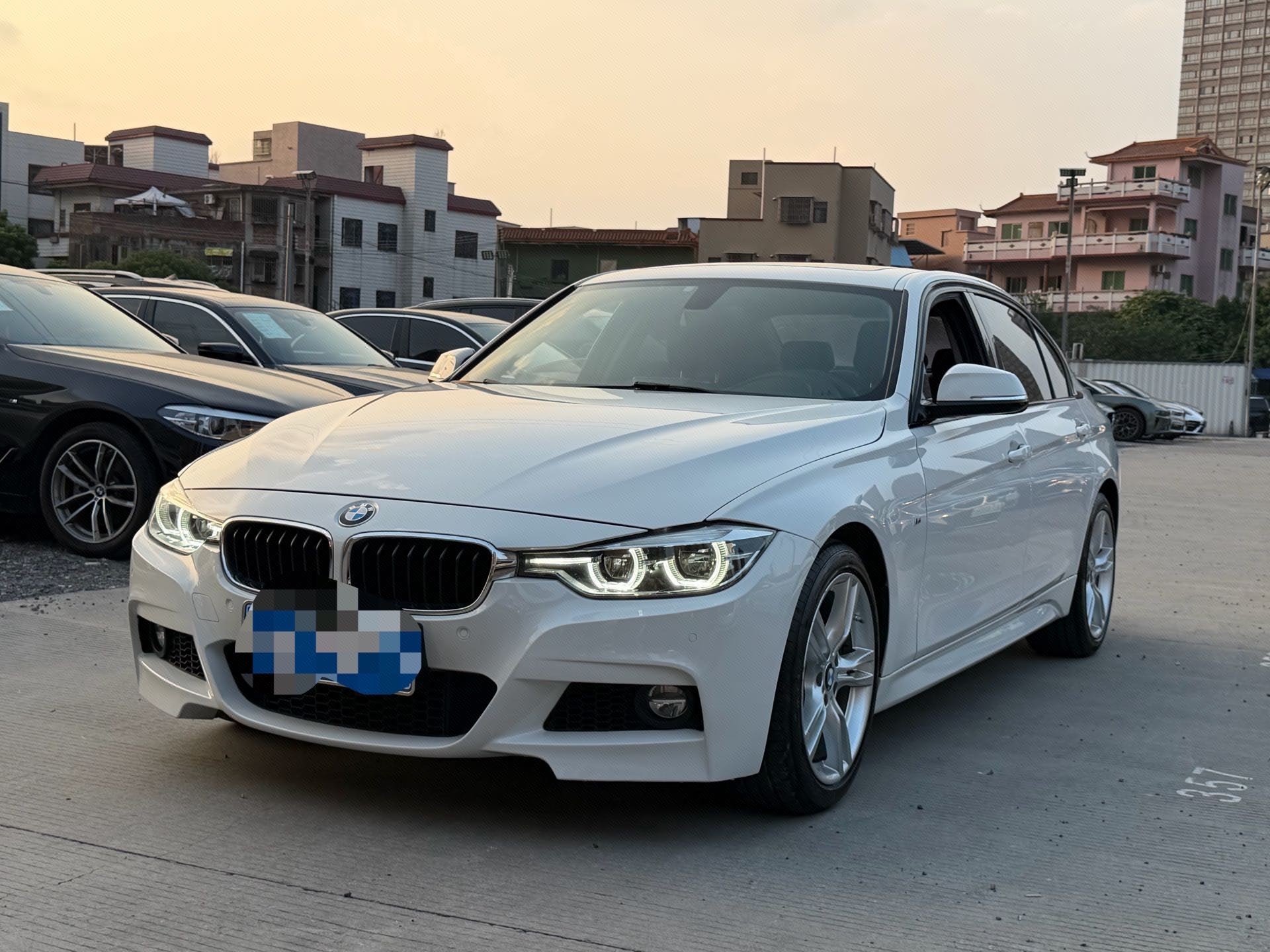 BMW 3 Series 2017 BMW 3 Series 2017 image de voiture