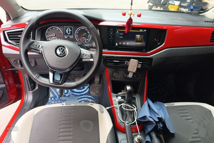 Volkswagen Polo 2021 car image #11