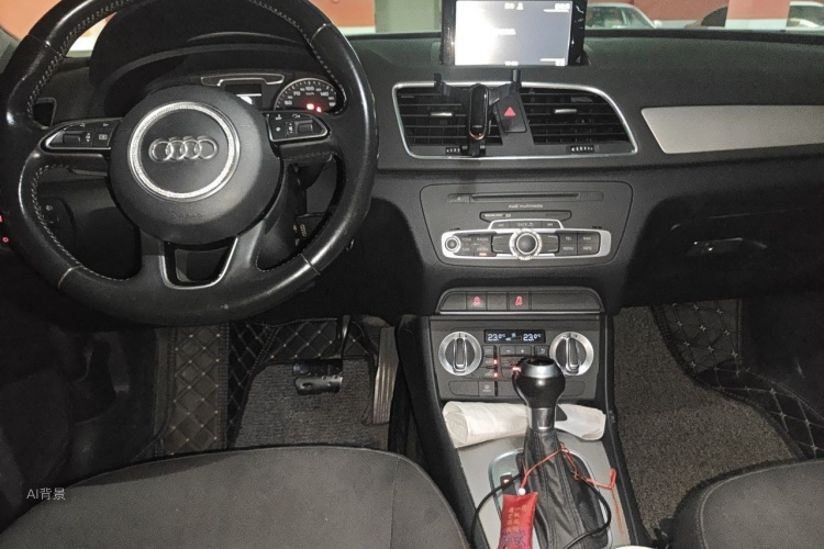 Audi Q3 2015 #11 Audi Q3 2015 car image #11