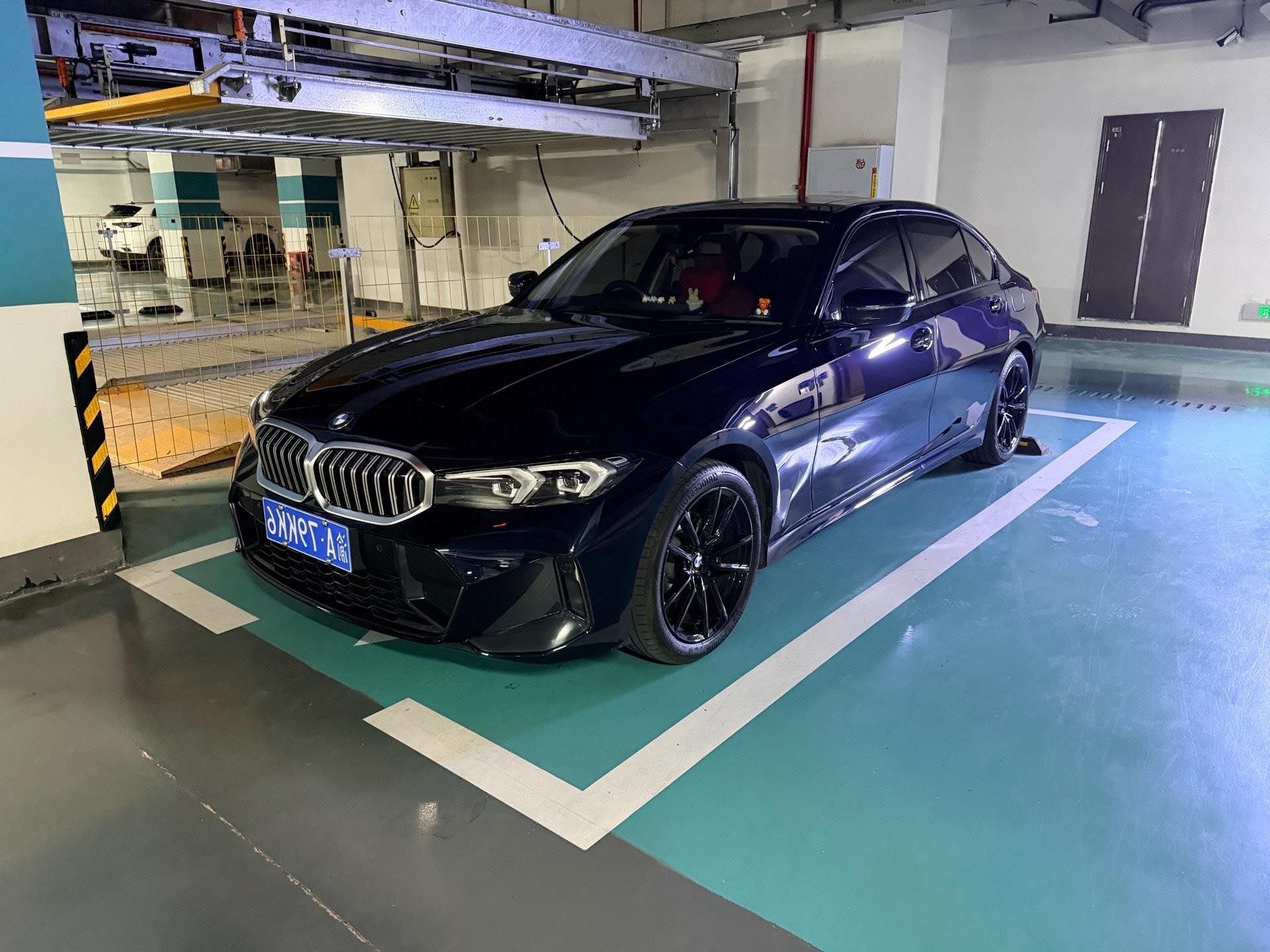 BMW 3 Series 2024 BMW 3 Series 2024 car image