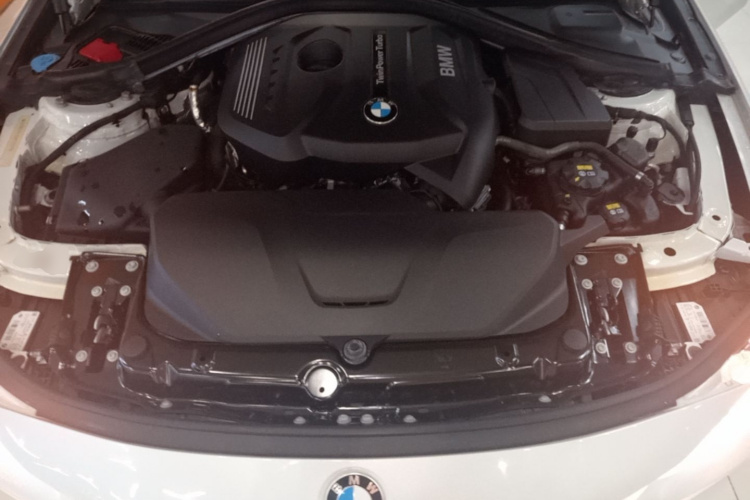 BMW 3 Series 2019 #22 BMW 3 Series 2019 car image #22