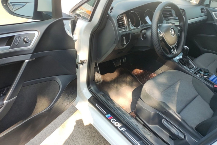 Volkswagen Golf 2018 #16 Volkswagen Golf 2018 car image #16