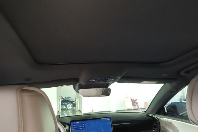 BYD Han 2024 car image #18