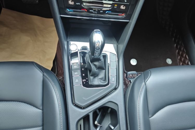 Volkswagen Tharu 2022 car image #14