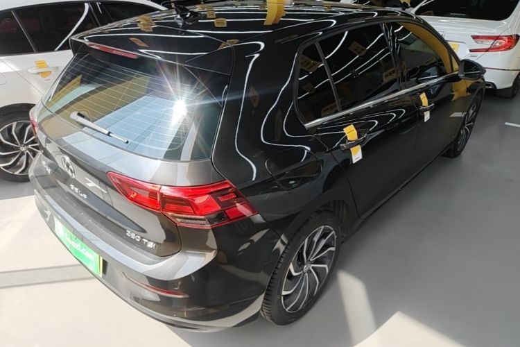 Volkswagen Golf 2021 car image #7