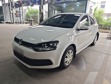 Volkswagen Polo 2017 car image 