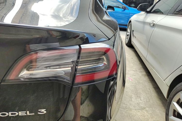 Tesla Model 3 2020 immagine di auto #8