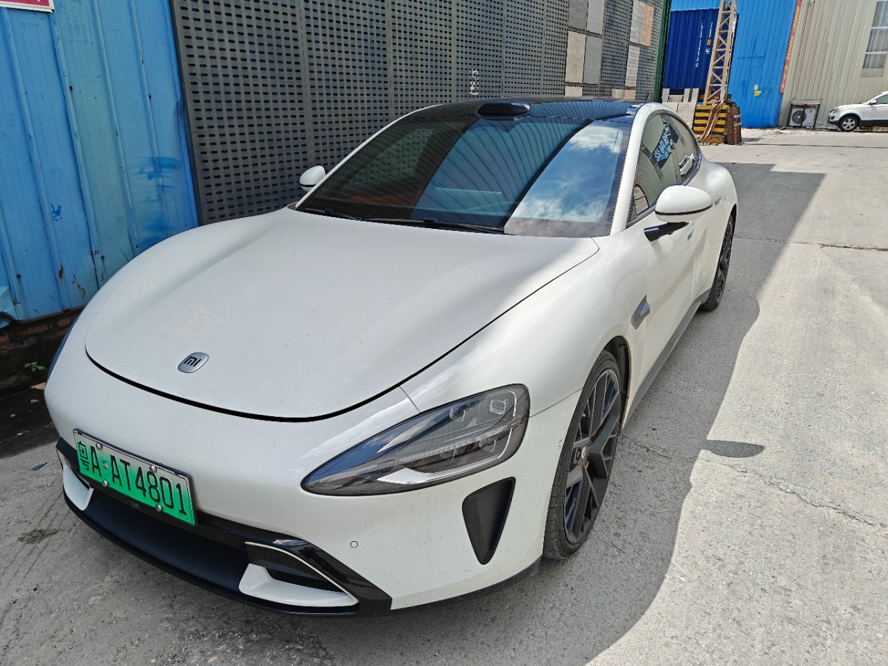 MI SU7 2024 MI SU7 2024 car image