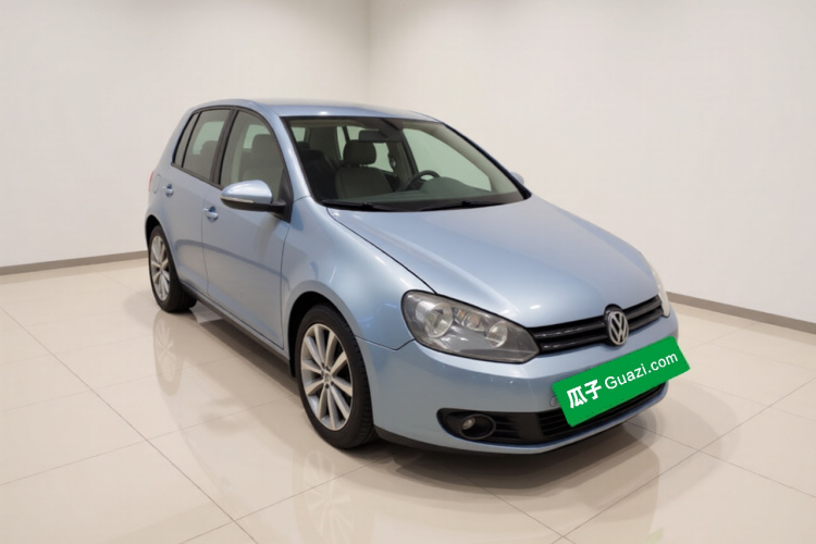 Volkswagen Golf 2012 car image #4