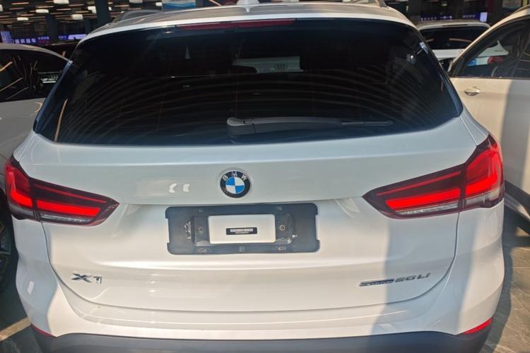 BMW X1 2022 صورة سيارة #6