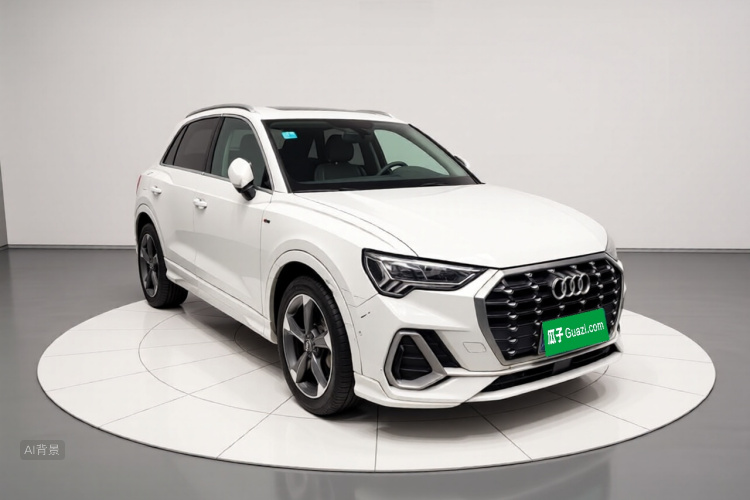 Audi Q3 2020 car image #4