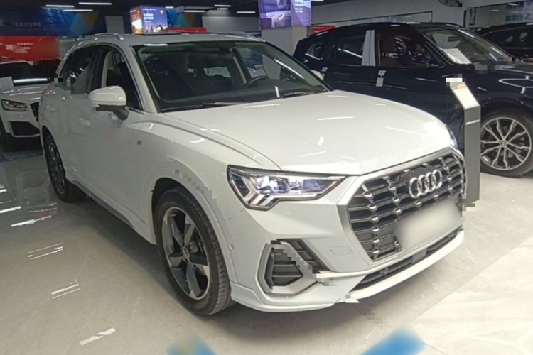 Audi Q3 2021 #4 Audi Q3 2021 car image #4