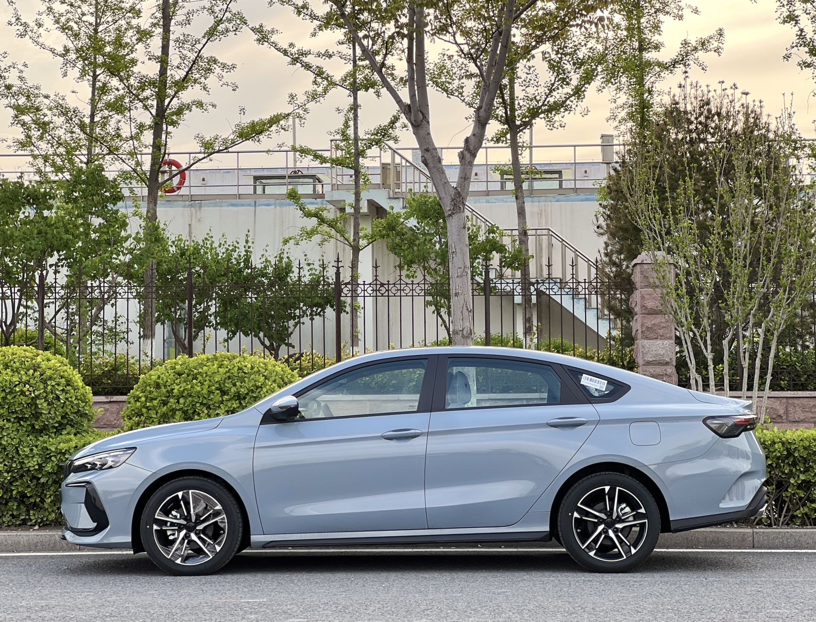 GEELY Binray 2026 image de voiture #4