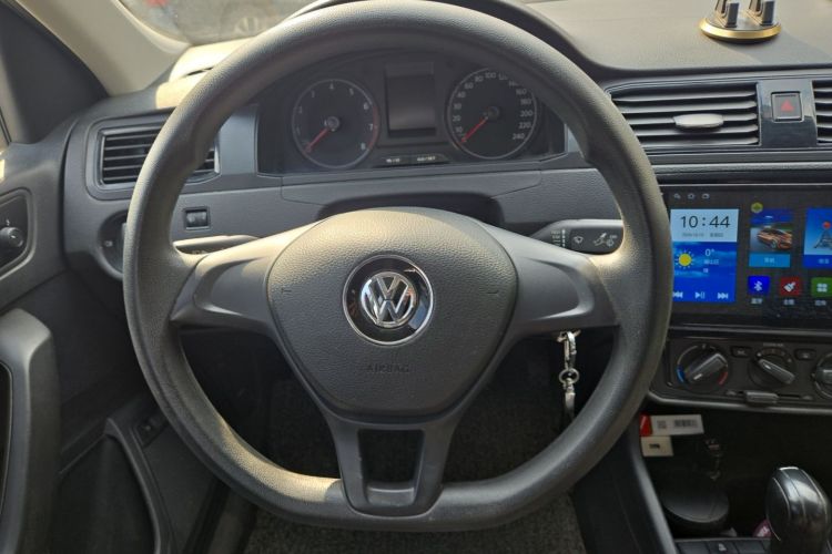 Volkswagen Santana 2021 #11 Volkswagen Santana 2021 car image #11