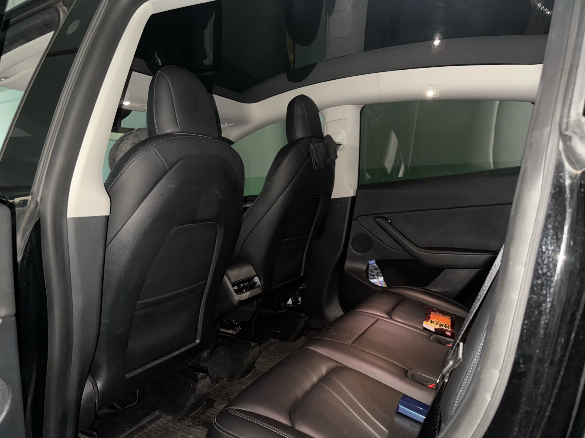 Tesla Model Y 2021 #4 Tesla Model Y 2021 immagine di auto #4