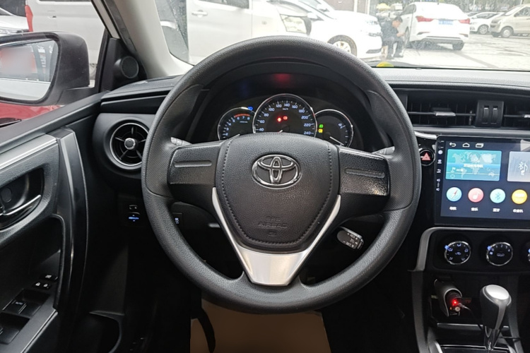 Toyota Corolla 2018 #11 Toyota Corolla 2018 car image #11