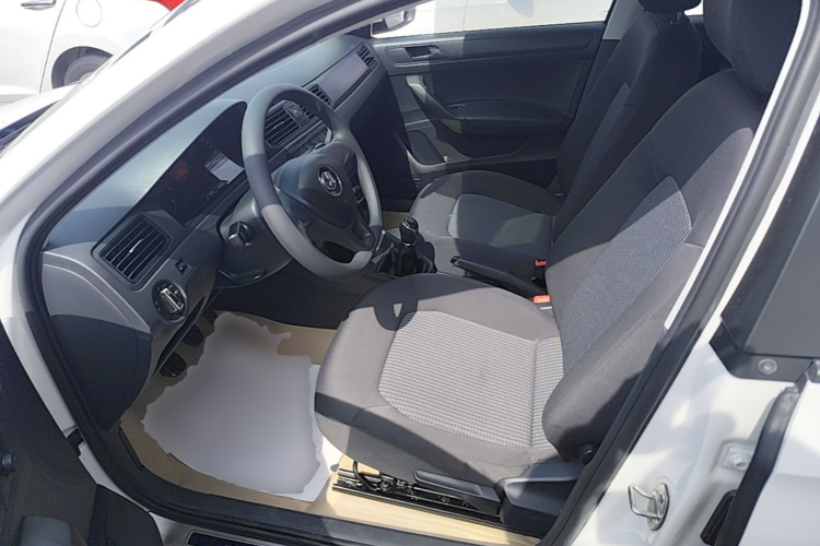 Volkswagen Santana 2017 #15 Volkswagen Santana 2017 car image #15