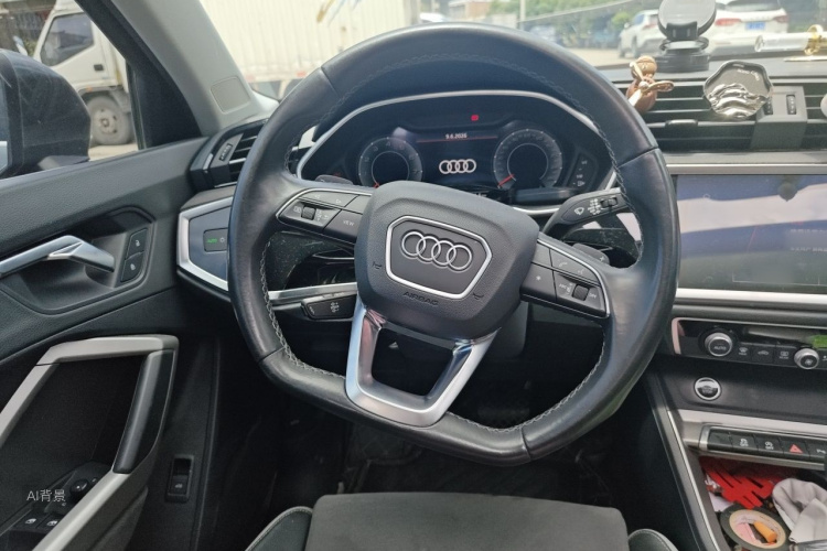 Audi Q3 2022 #12 Audi Q3 2022 car image #12