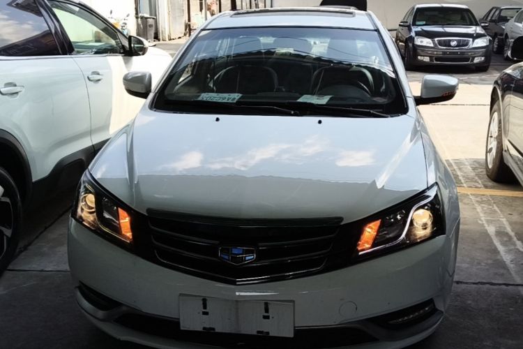 GEELY Emgrand 2016 car image #3