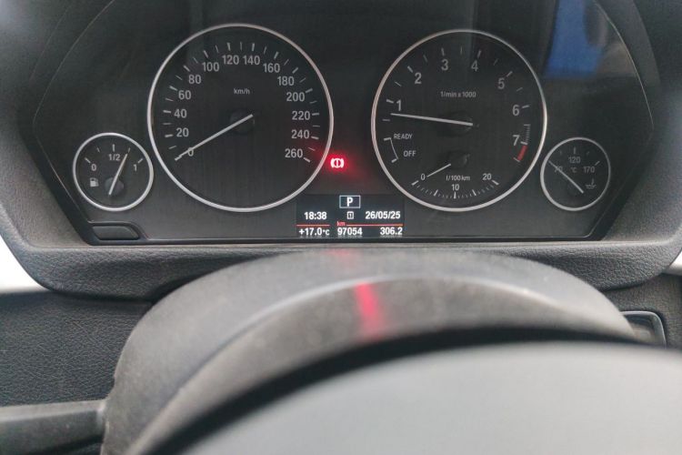 BMW 3 Series 2014 #8 BMW 3 Series 2014 car image #8
