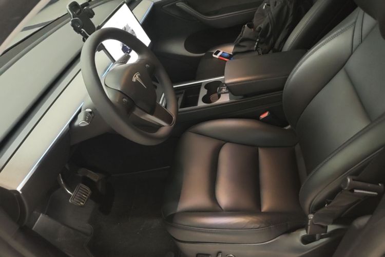 Tesla Model Y 2024 #19 Tesla Model Y 2024 immagine di auto #19