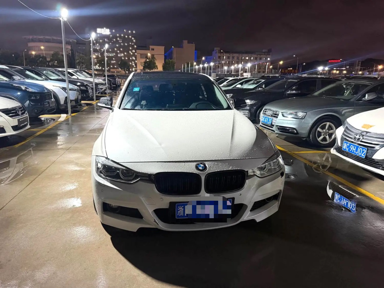 BMW 3 Series 2018 car image 
