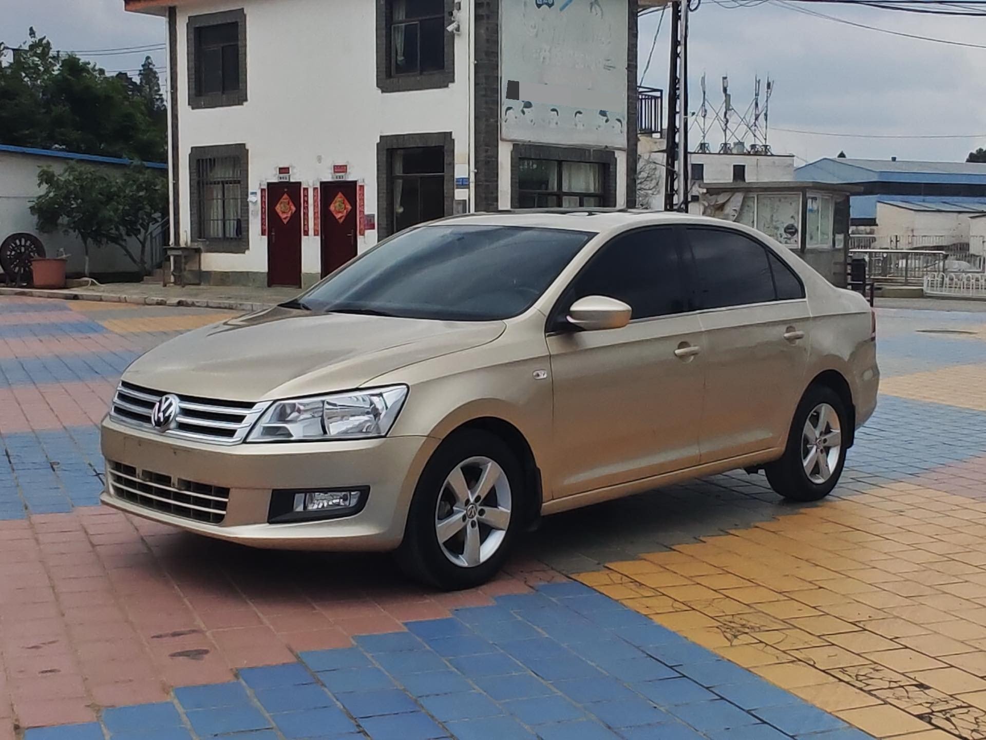 Volkswagen Santana 2014 car image 