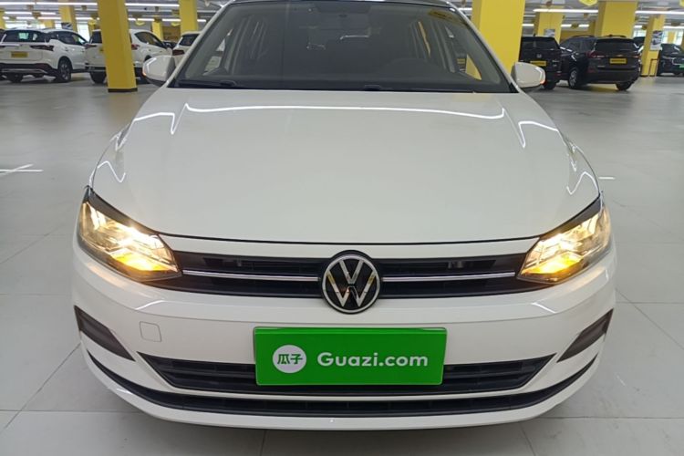 Volkswagen Polo 2021 car image #3