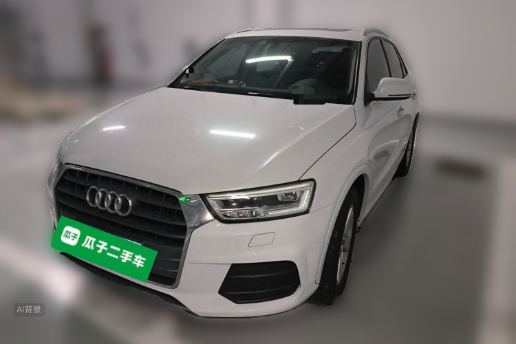 Audi Q3 2018 car image #2