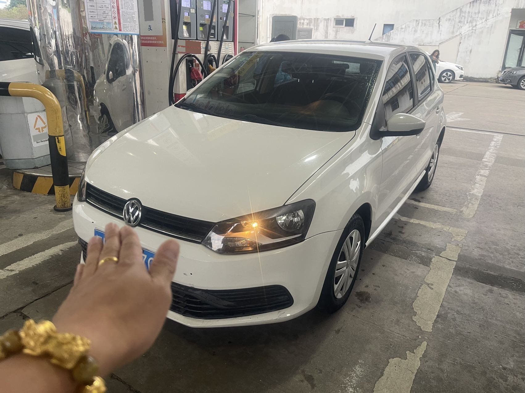 Volkswagen Polo 2018 car image 