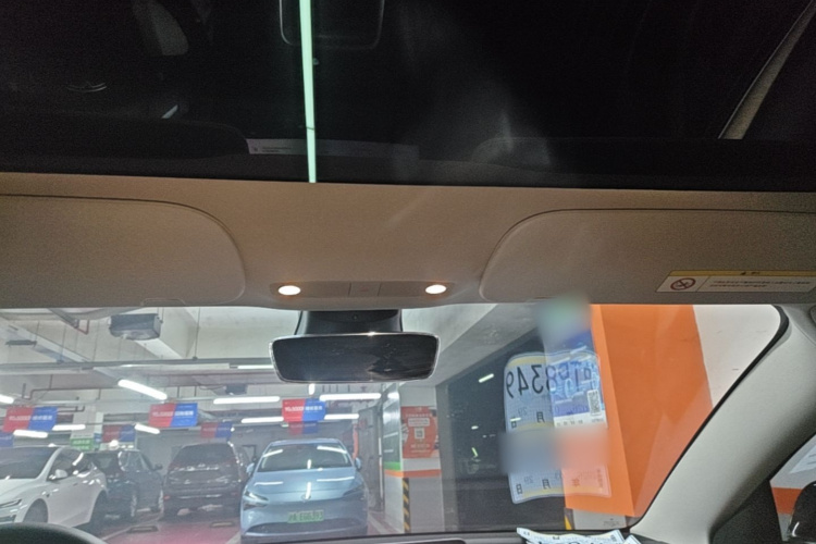 Tesla Model 3 2021 car image #18