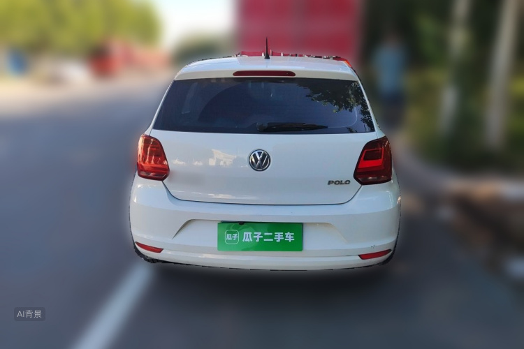 Volkswagen Polo 2015 car image #6
