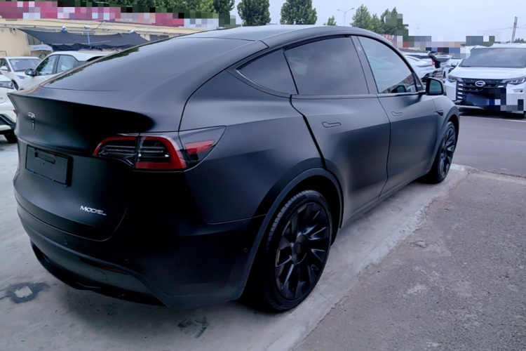 Tesla Model Y 2022 car image #7
