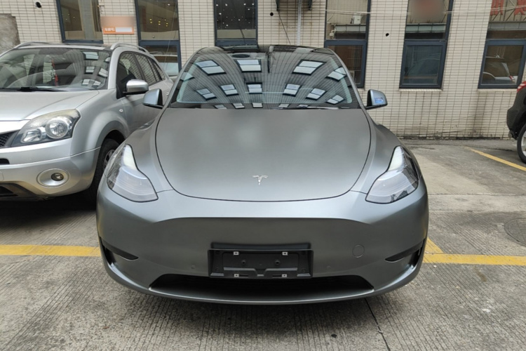 Tesla Model Y 2022 #3 Tesla Model Y 2022 car image #3