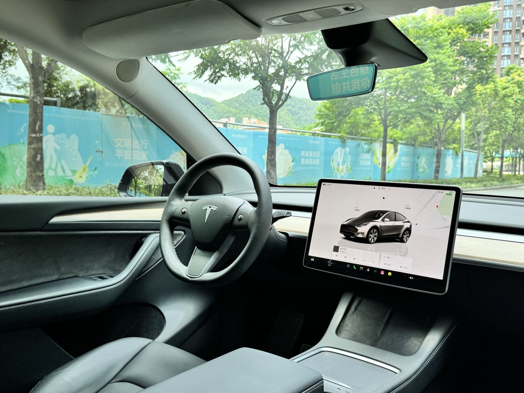Tesla Model Y 2022 car image #5