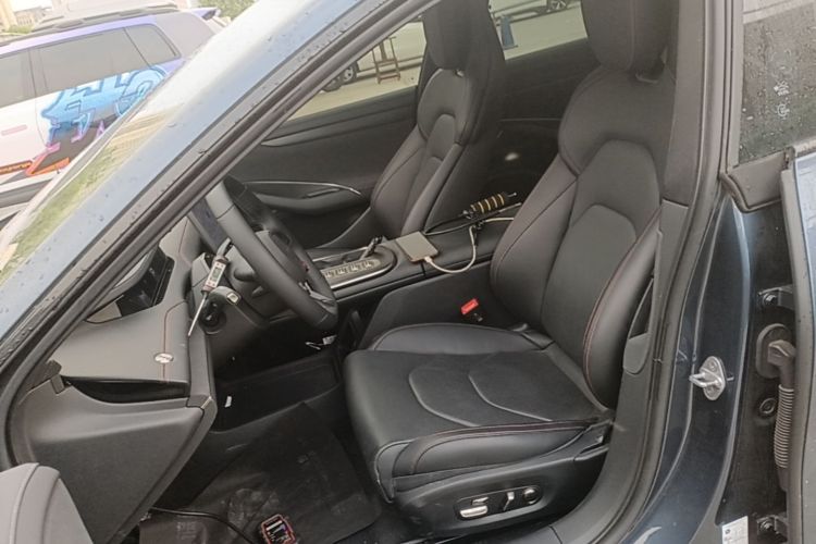 MI SU7 2024 image de voiture #19