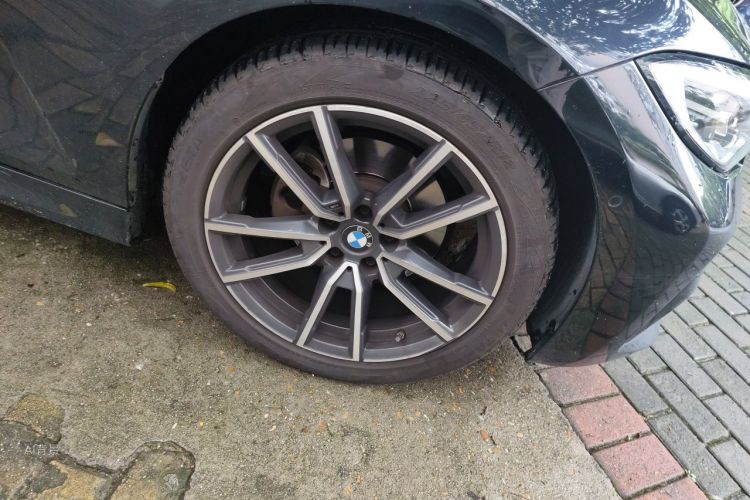 BMW 3 Series 2020 #9 BMW 3 Series 2020 car image #9