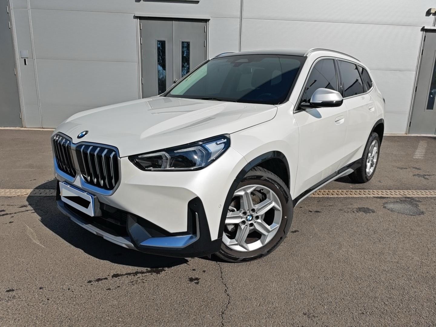 BMW X1 2025 car image 