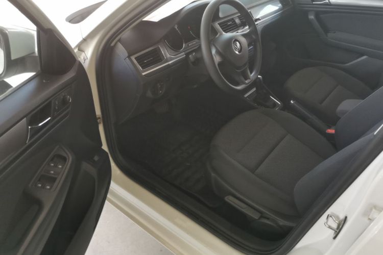 Volkswagen Bora 2018 immagine di auto #16