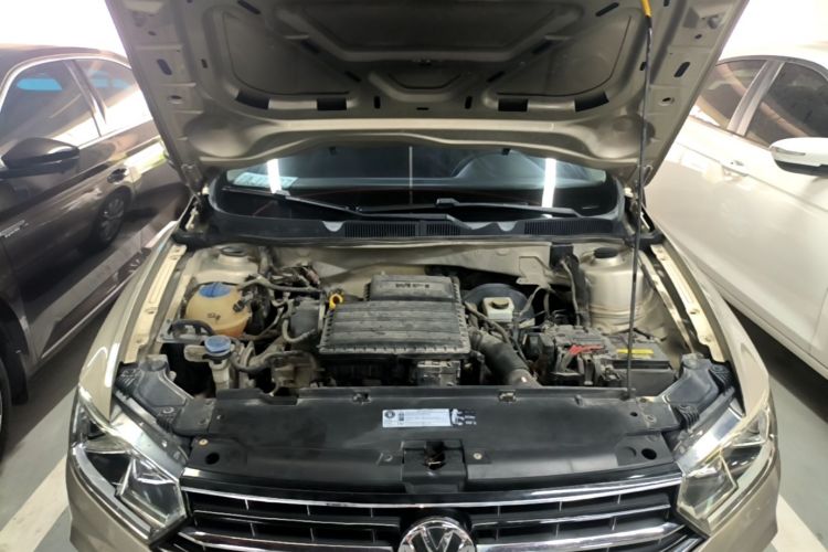 Volkswagen Bora 2018 car image #20