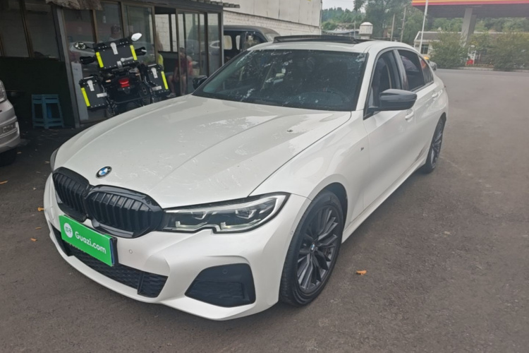BMW 3 Series 2021 car image #2