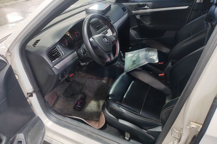 Volkswagen Lavida 2018 car image #15
