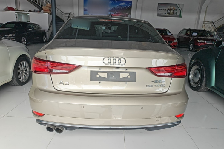 Audi A3 2018 изображение автомобиля #6
