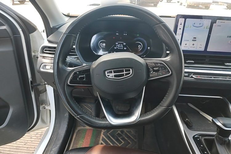 GEELY Emgrand 2023 #15 GEELY Emgrand 2023 car image #15