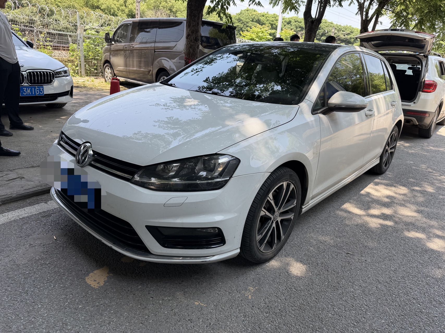 2017 2017 car image