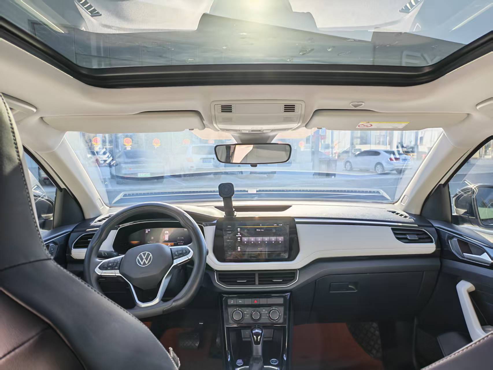 Volkswagen Tharu 2025 image de voiture #5