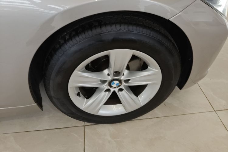 BMW 3 Series 2016 imagen de coche #9